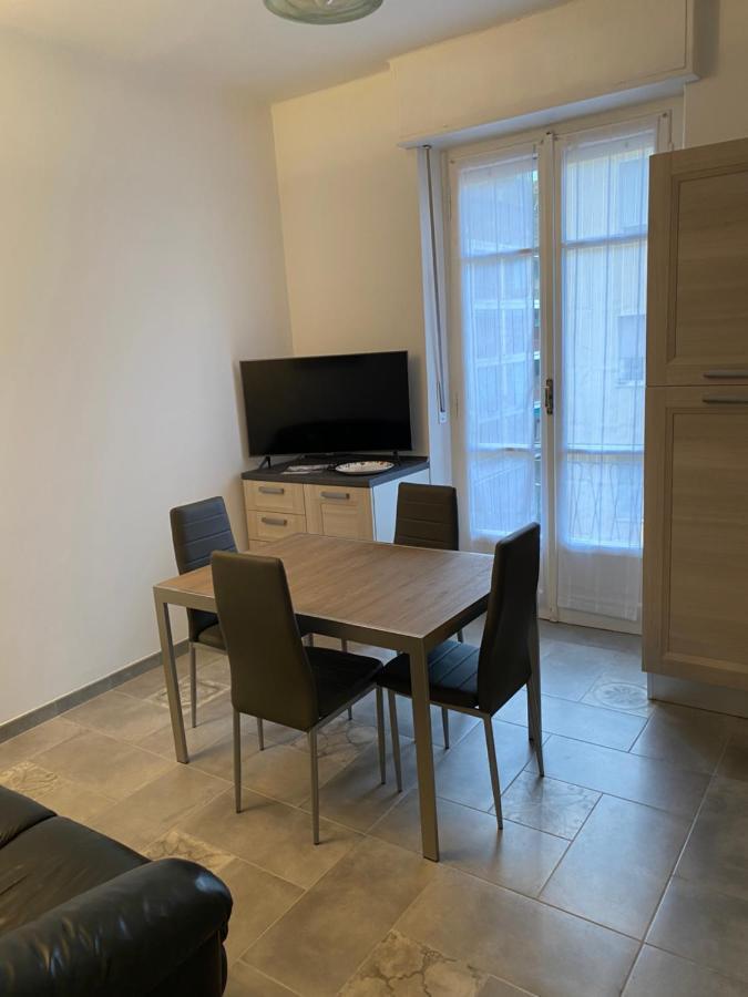 Tirreno Apartment *